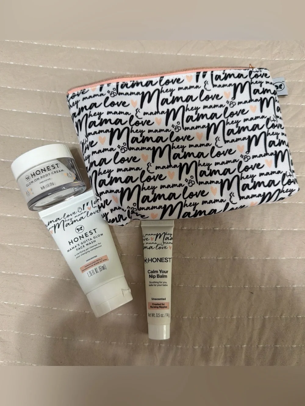 Honest Beauty Mama Glow Skincare Set in White & Pink Pouch
